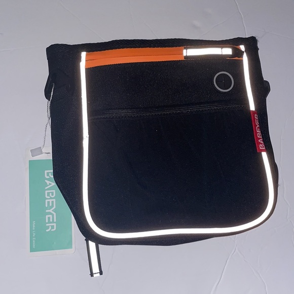 Babeyer dog treat training bag - Picture 2 of 9